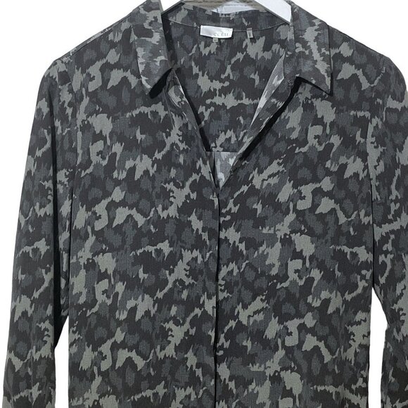 ECRU STYLE Womens Silk Blouse Size XS Gray Camo Long Sleeve Top Button up - Picture 5 of 15